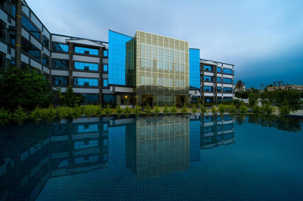 Hotel Cn Windsor Chikmagaluru Buitenkant foto